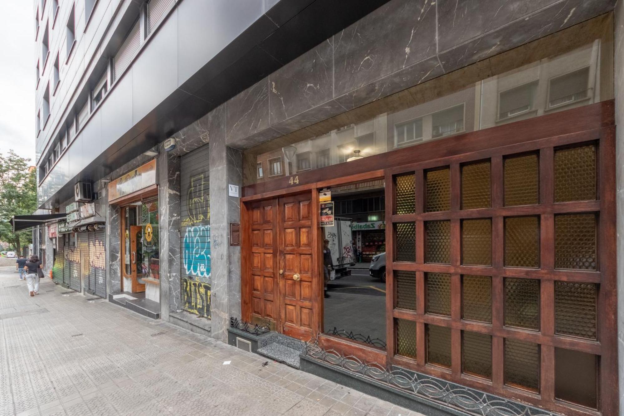 Appartement Amplio Y Acogedor Junto A Plaza Zabalburu à Bilbao Extérieur photo